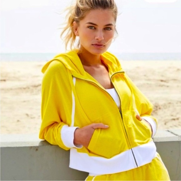 Free People Tops - Free People Movement Sting Like a Bee Hoodie